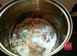 猪扇骨玉米粥的做法图解3