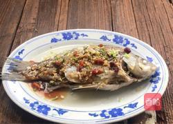 枸杞蒸鲫鱼的做法图解8