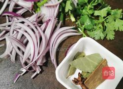 韭菜鸡蛋包子的做法图解3