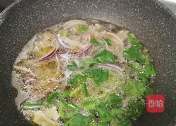 韭菜鸡蛋包子的做法图解4