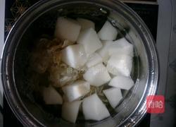 秋梨百合银耳羹的做法图解5
