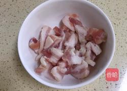 五花肉炖几豆角的做法图解2