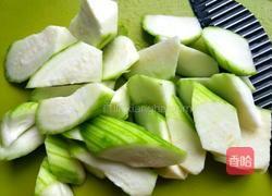 虾仁丝瓜菌菇汤的做法图解3