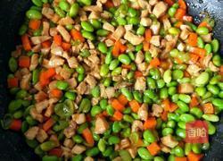 毛豆米炒鸡丁的做法图解14