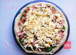 培根香肠披萨的做法图解16