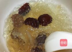 牛奶红枣燕窝的做法图解2
