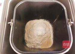 葡萄干面包的做法图解2