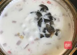 Illustration of how to make seafood milk porridge 7