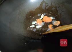 虾滑炒鸭血的做法图解6