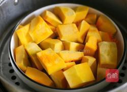 奶香南瓜芝麻饼的做法图解1