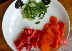 茭白毛豆炒肉丝的做法图解3