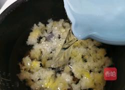 桃胶银耳莲子汤的做法图解6