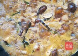 香菇炖鸡块的做法图解5