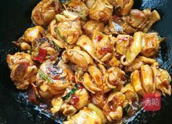 香菇炖鸡块的做法图解4