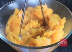 黄蝴蝶馒头的做法图解2