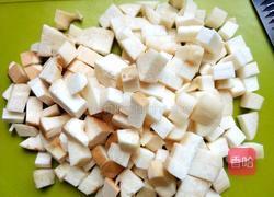 杏鲍菇炒鸡丁的做法图解5