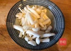 西红柿虾仁豆腐汤的做法图解3