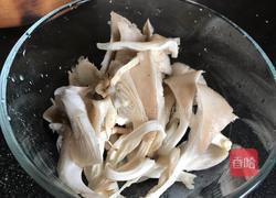 番茄蘑菇汤的做法图解1