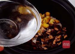 板栗香菇腊肠焖饭的做法图解7