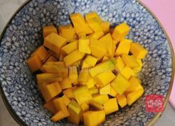 南瓜小米浓汤的做法图解4