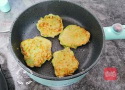 西葫芦软饼的做法图解16