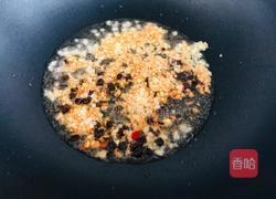 拿的出手的宴客菜,剁椒鱼头,超下饭零失败的做法图解6