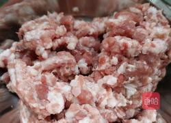火锅猪肉丸子的做法图解1