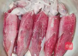 Illustration of how to make a soy sauce emperor blow tube 1