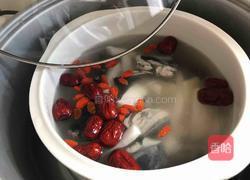 椰皇炖乌鸡的做法图解4