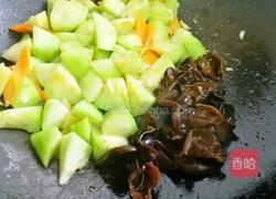 丝瓜豆腐木耳汤的做法图解6