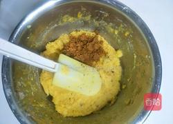 爱心奶黄包的做法图解7