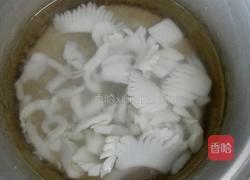 鸡汁墨鱼杏鲍菇的做法图解3