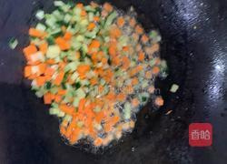 香肠三丁蛋炒饭的做法图解6