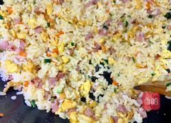 香肠三丁蛋炒饭的做法图解8