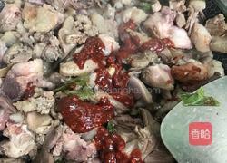 正宗清远味：焖乌鬃鹅的做法图解3