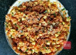 不用鸡精味精蚝油生粉也能很鲜美的营养玉米红萝卜肉饺子的做法图解3