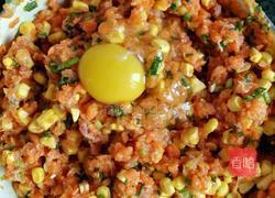 不用鸡精味精蚝油生粉也能很鲜美的营养玉米红萝卜肉饺子的做法图解4