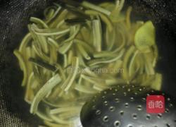 响油鳝丝的做法图解2