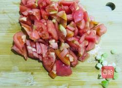 金钩番茄疙瘩汤的做法图解1