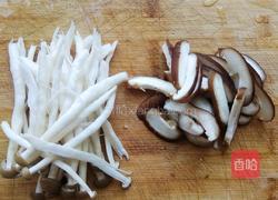 菌菇炒杂菜的做法图解3