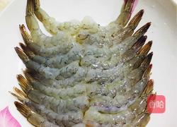 虾仁锅贴的做法图解3