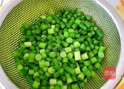 鸡心炒蒜苔的做法图解4