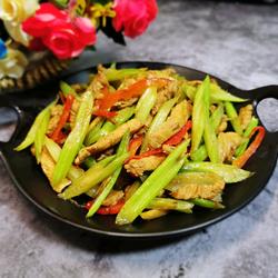 鸡胸肉炒芹菜的做法[图]