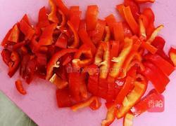 鸡胸肉炒芹菜的做法图解2