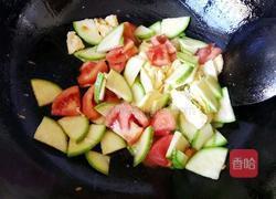 番茄西葫芦炒蛋的做法图解4