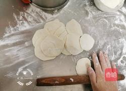 韭菜鸡蛋粉条水煎包的做法图解6