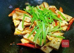 芹菜炒香干的做法图解9