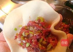 芹菜牛肉包子的做法图解7