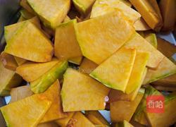 香香甜甜南瓜饼的做法图解1