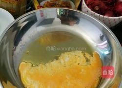 芹菜鸡蛋炒米饭的做法图解2